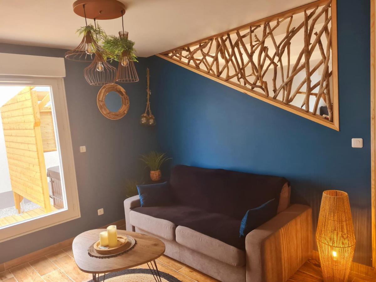A Fleur De : Maison Chaleureuse Avec Privatif Et Billard. Holiday home