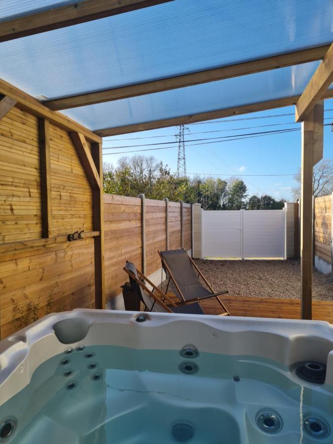 A Fleur De : Maison Chaleureuse Avec Privatif Et Billard. *